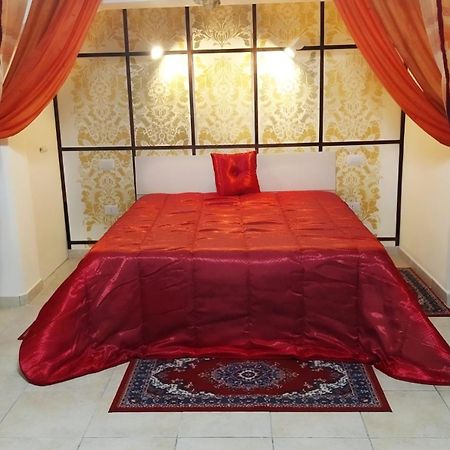 Casa Vacanza La Maison De Losyram Art Salerno Esterno foto