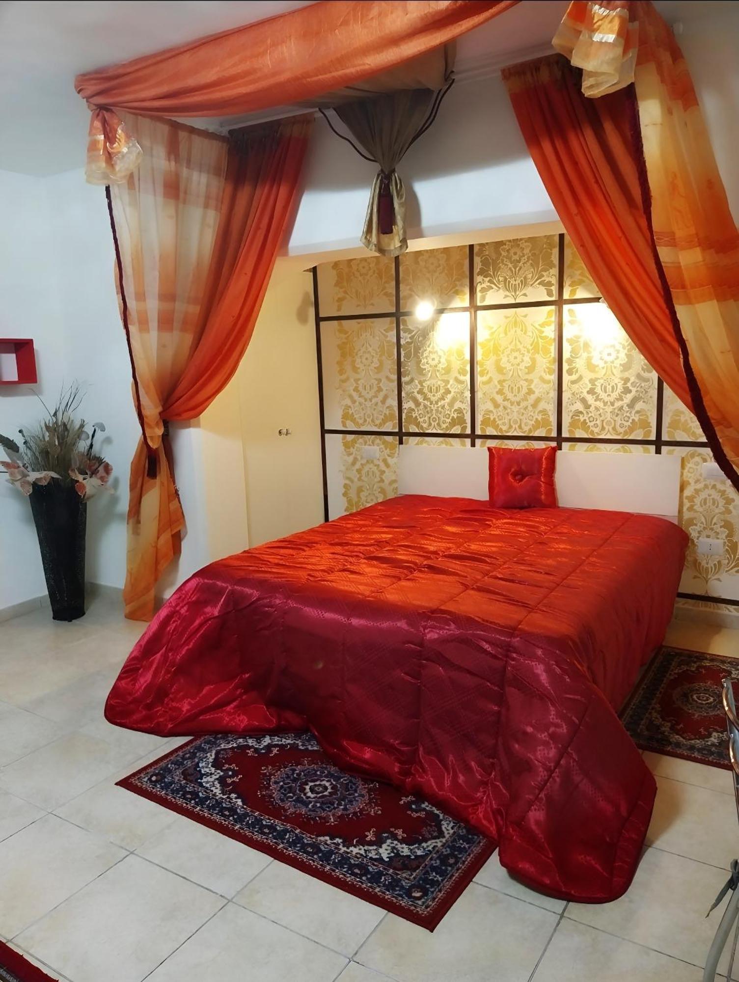 Casa Vacanza La Maison De Losyram Art Salerno Esterno foto