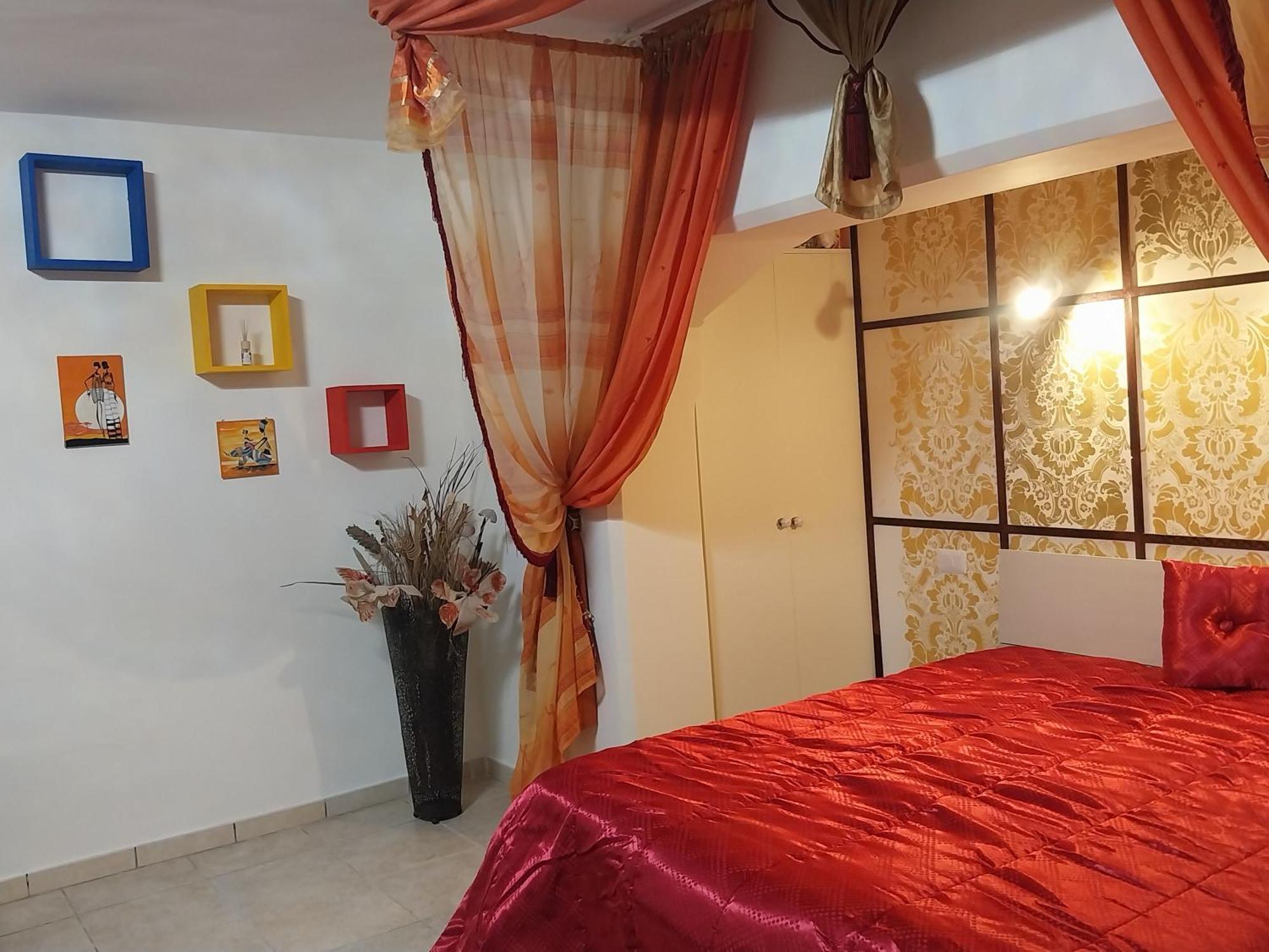 Casa Vacanza La Maison De Losyram Art Salerno Esterno foto