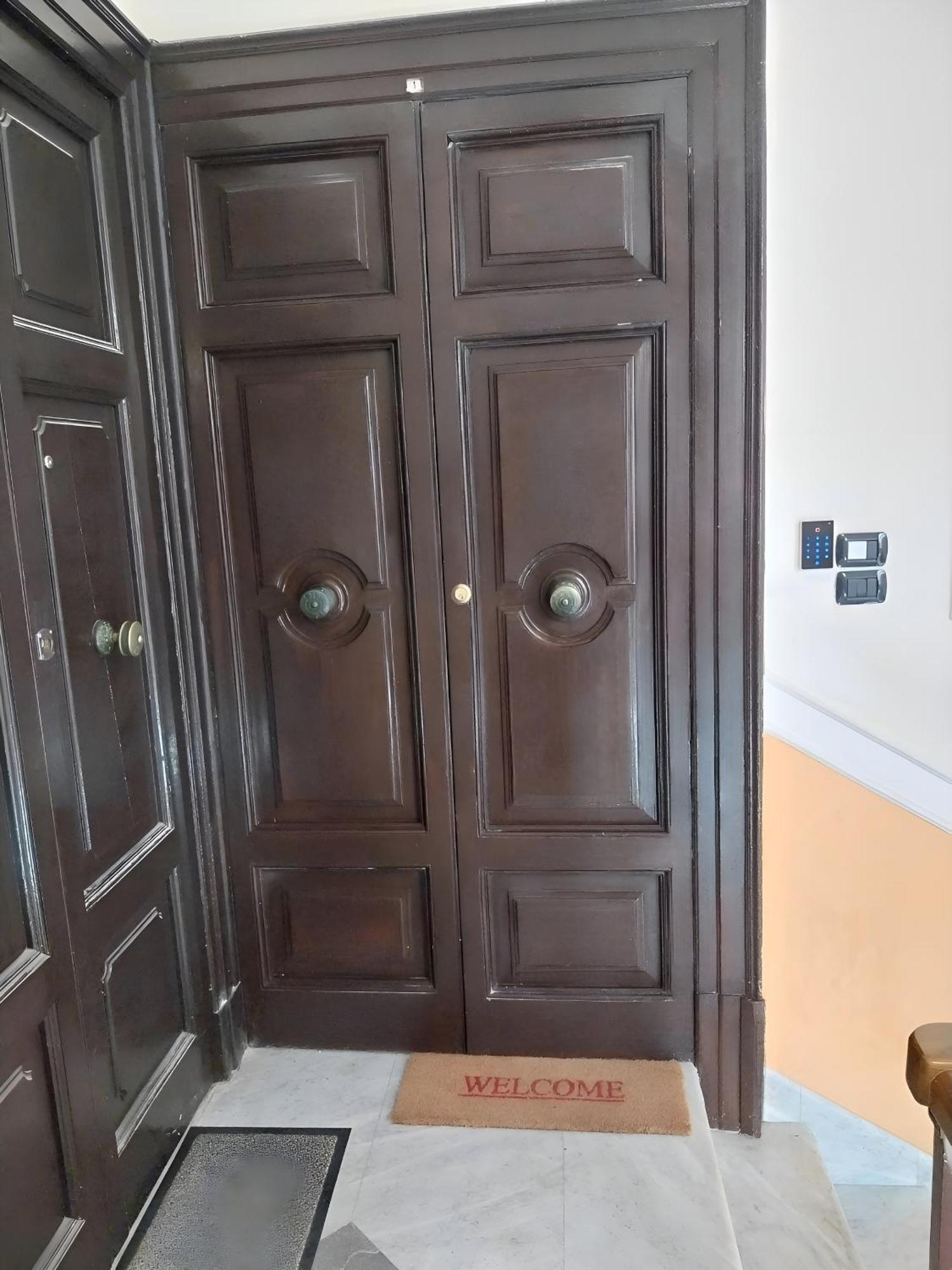 Casa Vacanza La Maison De Losyram Art Salerno Esterno foto
