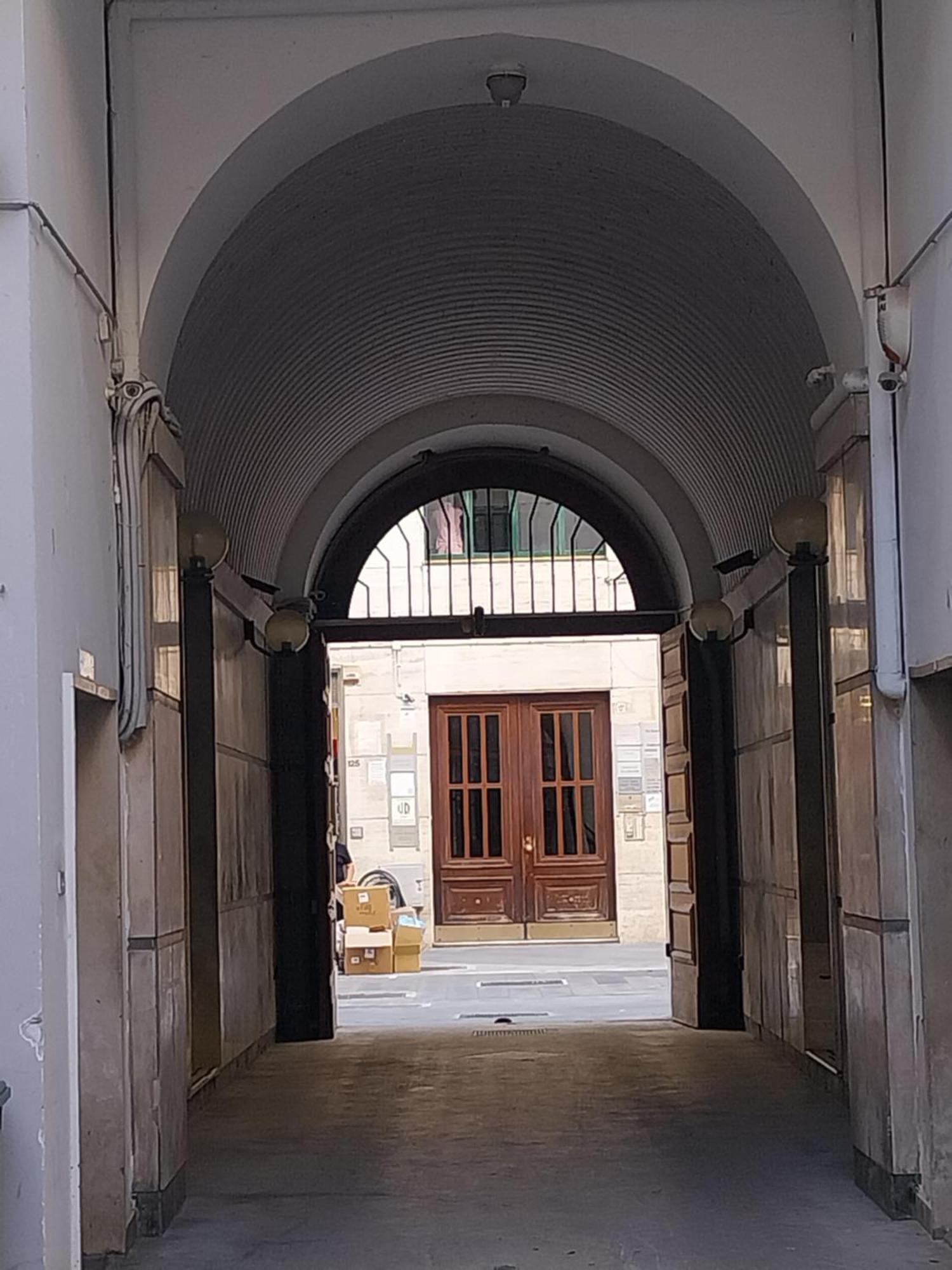 Casa Vacanza La Maison De Losyram Art Salerno Esterno foto